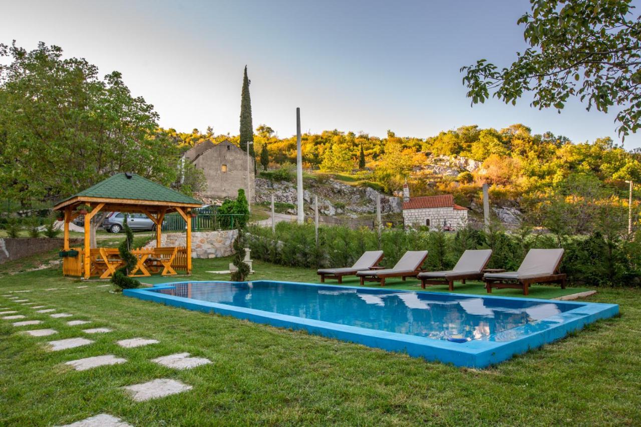 Cozy House Ostrog Guest House Niksic Luaran gambar